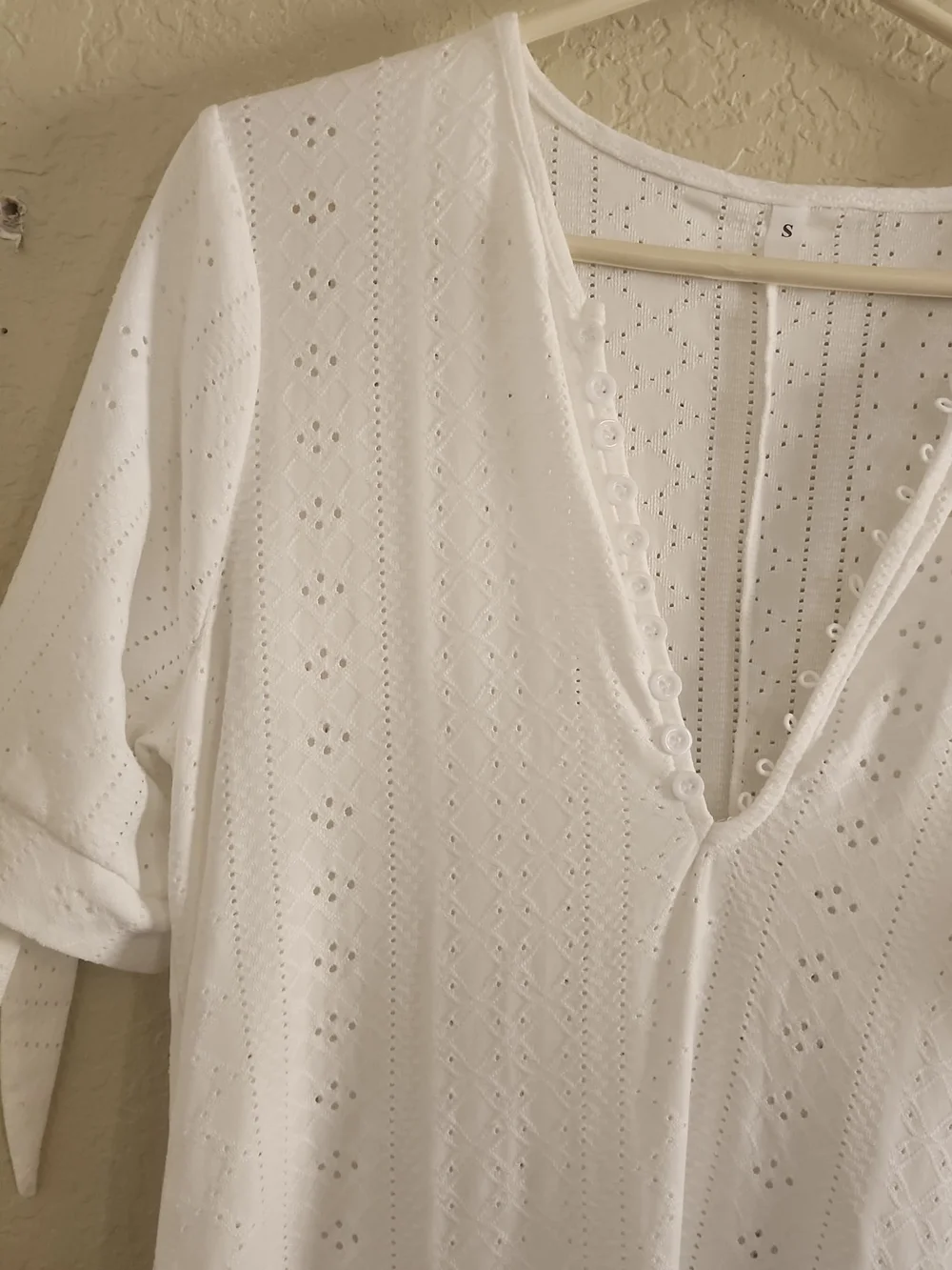 no brand lightweight white